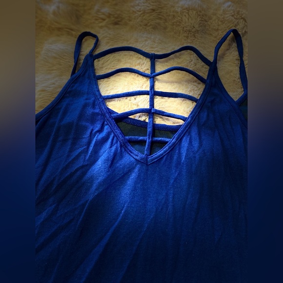 2B Bebe medium sparkly tank - Picture 3 of 6